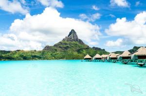 In 125 Tagen um die ganze Welt: Monaco - Muscat - Colombo - Singapur - Benoa - Sydney - Bora Bora - Moorea - Puerto Vallarta - Panama-Kanal - Nassau - New York City - Bremerhaven mit der MS Amera In 125 Tagen um die ganze Welt: Monaco - Muscat - Colombo - Singapur - Benoa - Sydney - Bora Bora - Moorea - Puerto Vallarta - Panama-Kanal - Nassau - New York City - Bremerhaven mit der MS Amera