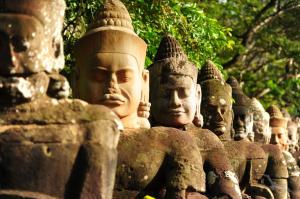 Morgenröte: Angkor Wat - Tonlé See - Mekong-Flussfahrt - Mekong-Delta - Saigon mit der MS Lan Diep Morgenröte: Angkor Wat - Tonlé See - Mekong-Flussfahrt - Mekong-Delta - Saigon mit der MS Lan Diep