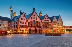 Verträumte Mosel: Frankfurt - Cochem - Traben-Trarbach - Trier - Bernkastel-Kues - Koblenz - Rüdesheim - Frankfurt mit der MS Asara Verträumte Mosel: Frankfurt - Cochem - Traben-Trarbach - Trier - Bernkastel-Kues - Koblenz - Rüdesheim - Frankfurt mit der MS Asara